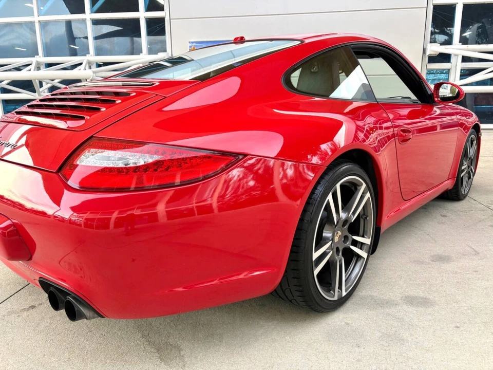 2011 Porsche 997 Carrera - Image 17 of 21