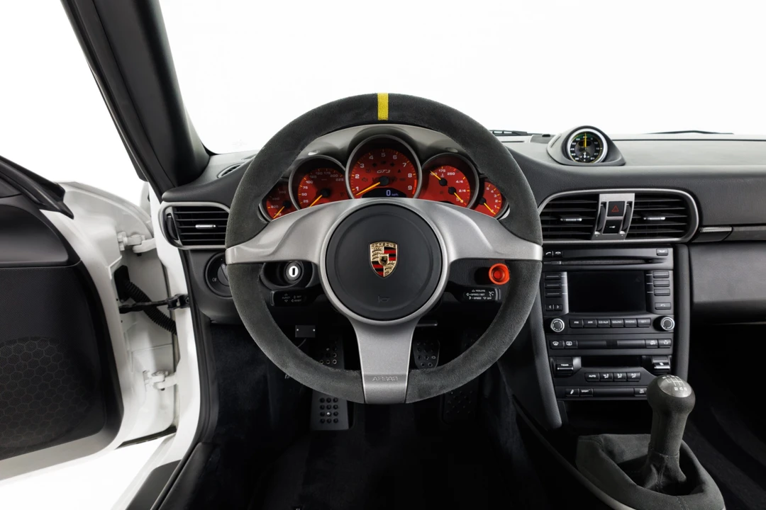 2011 Porsche 997 Carrera - Image 16 of 31