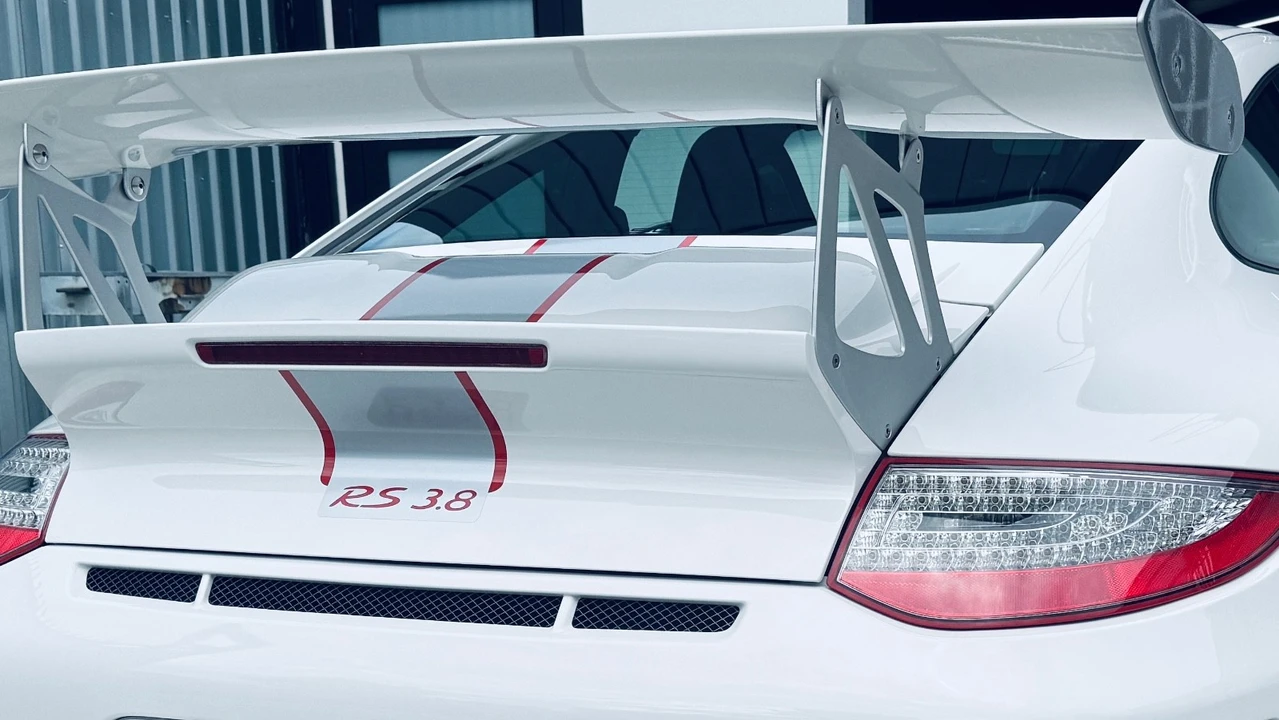 2011 Porsche 997 GT3 RS - Image 9 of 10