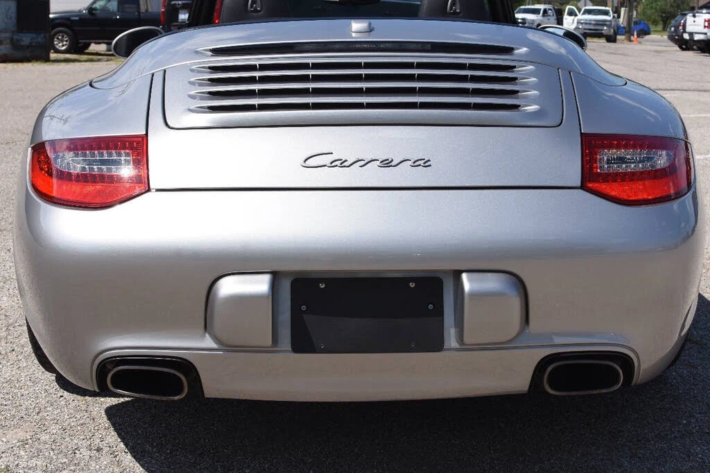 2011 Porsche 997 Carrera - Image 26 of 31