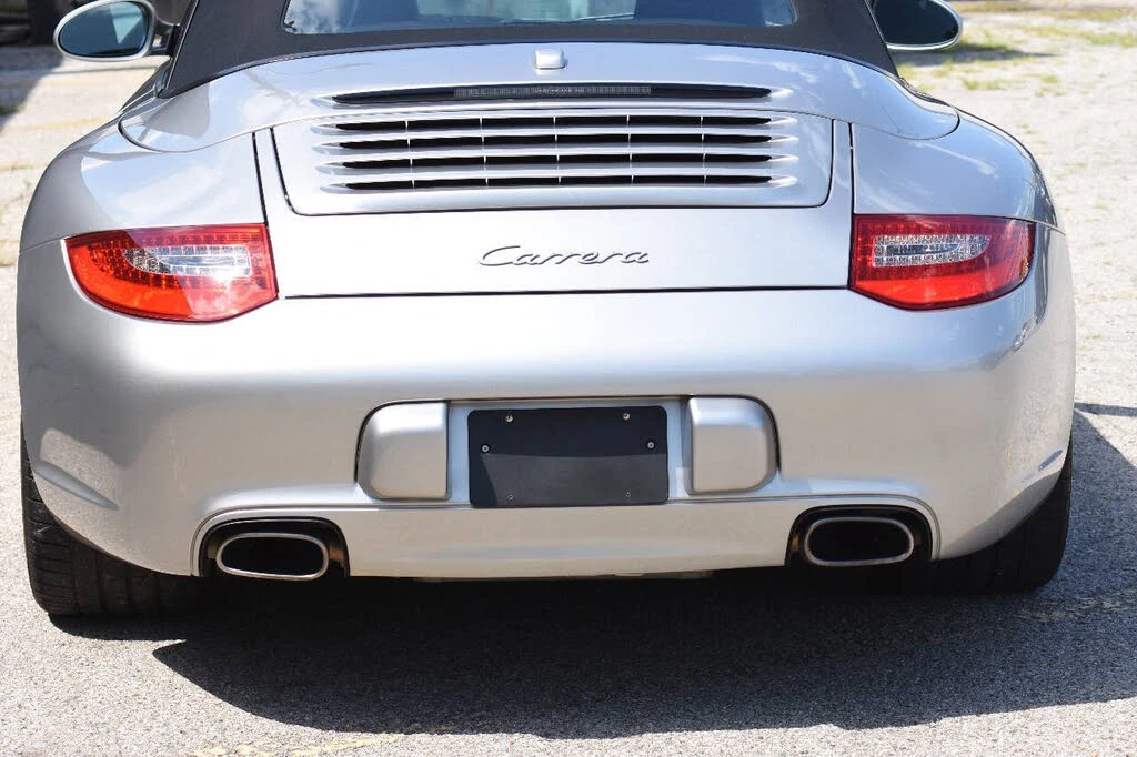 2011 Porsche 997 Carrera - Image 17 of 31