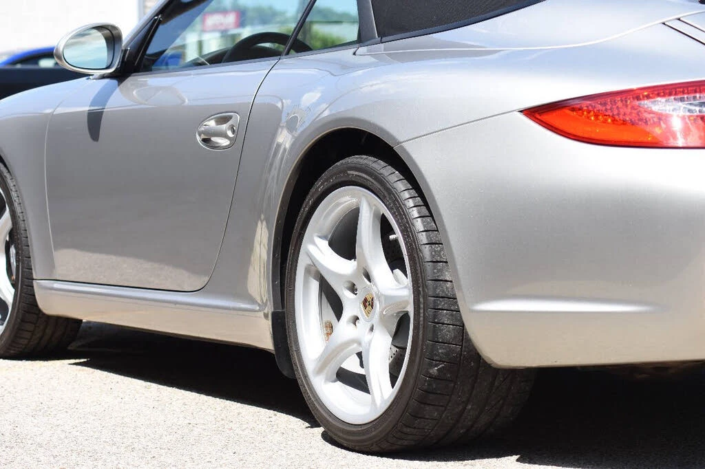 2011 Porsche 997 Carrera - Image 19 of 31
