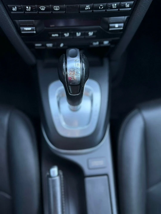 2011 Porsche 997 Carrera - Image 17 of 21