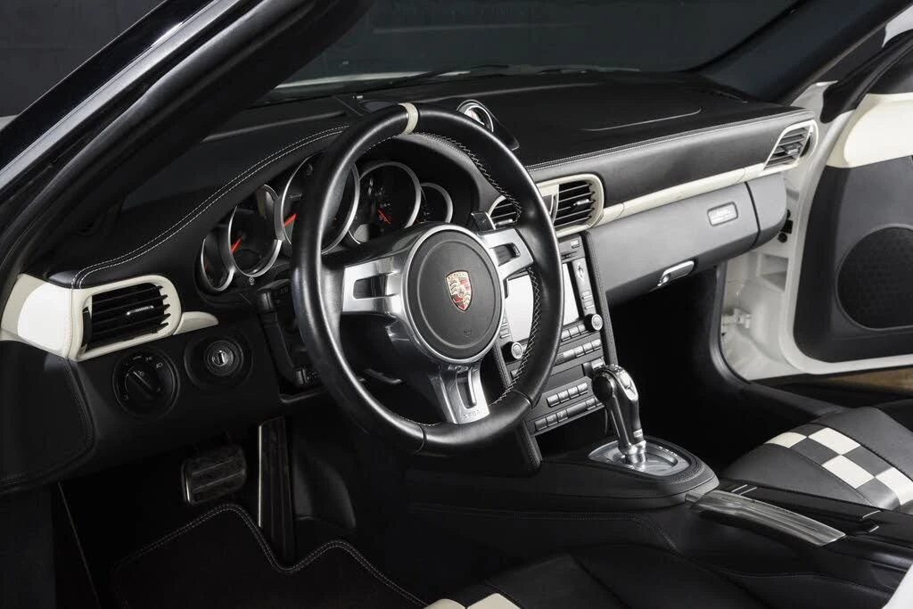 2011 Porsche 997 Carrera - Image 4 of 31
