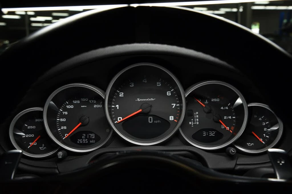 2011 Porsche 997 Carrera - Image 30 of 31