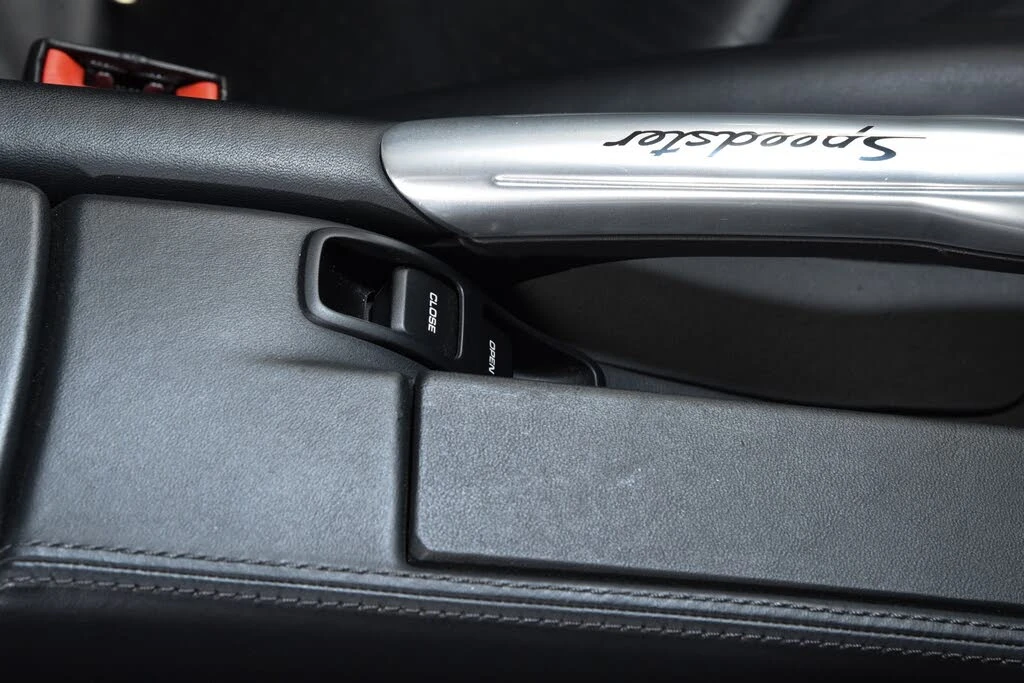 2011 Porsche 997 Carrera - Image 25 of 31