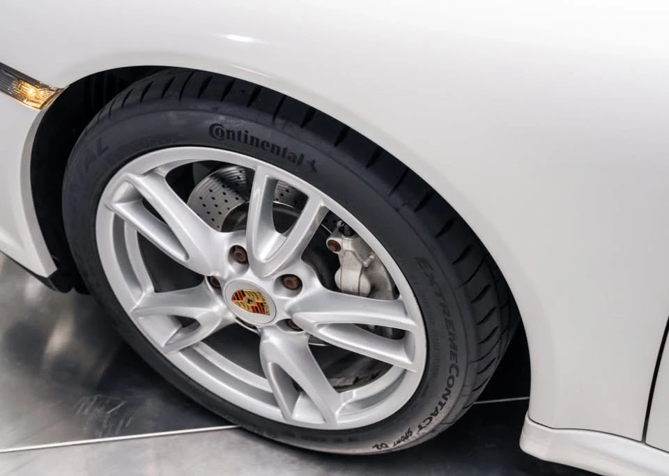 2011 Porsche 997 Carrera - Image 16 of 19