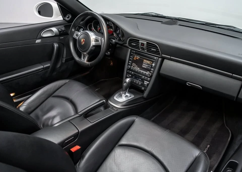 2011 Porsche 997 Carrera - Image 18 of 19
