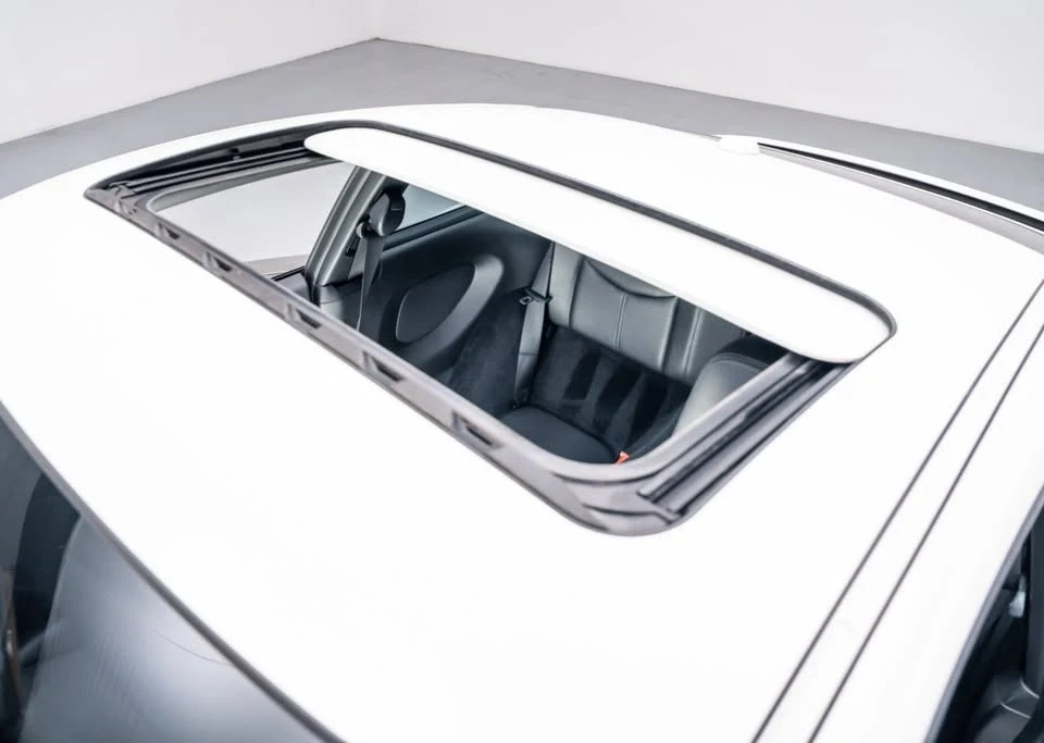 2011 Porsche 997 Carrera - Image 17 of 19