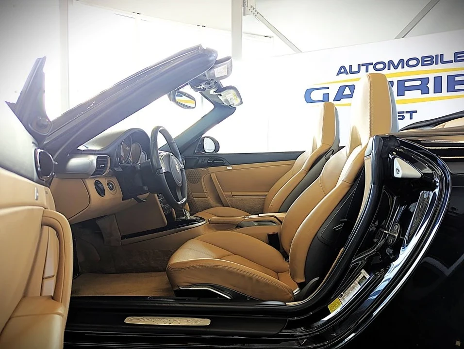 2011 Porsche 997 Carrera 4S - Image 11 of 16