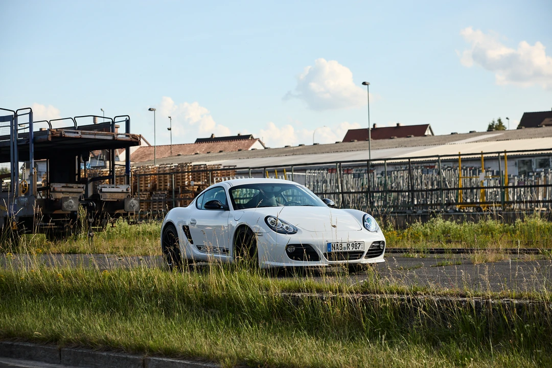 2011 Porsche 987 Cayman R - Image 3 of 31