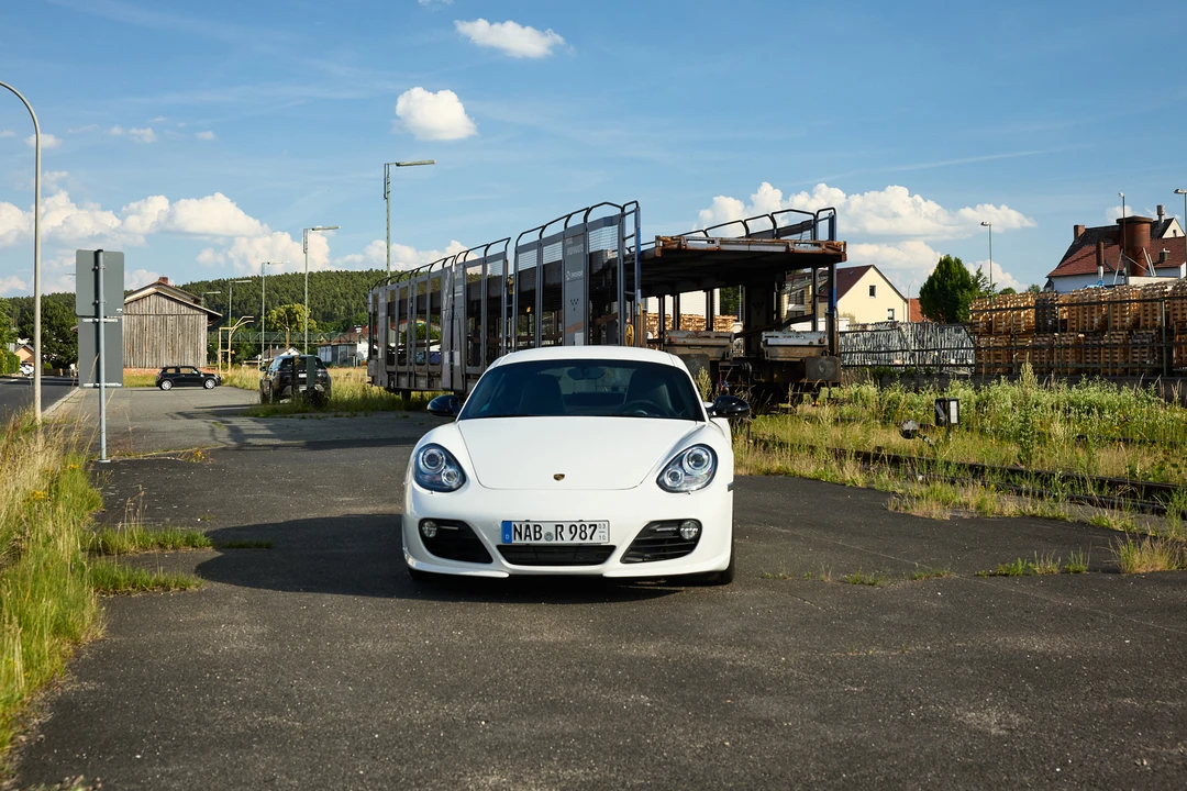 2011 Porsche 987 Cayman R - Image 2 of 31
