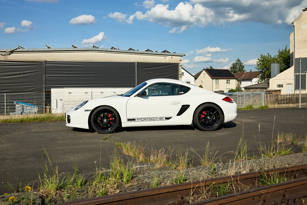 2011 Porsche 987 Cayman R - Image 9 of 31
