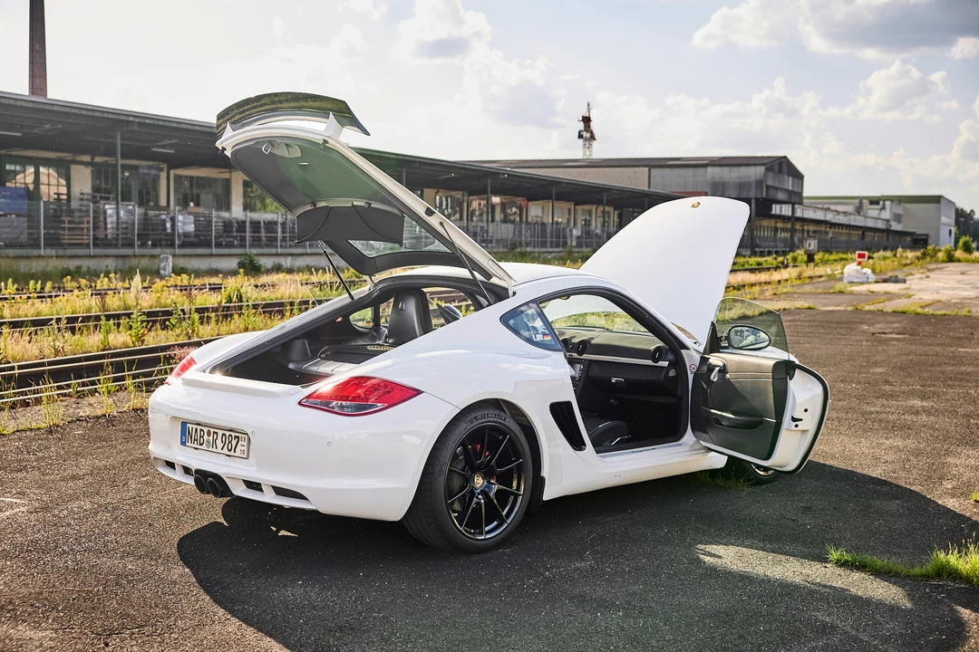 2011 Porsche 987 Cayman R - Image 14 of 31