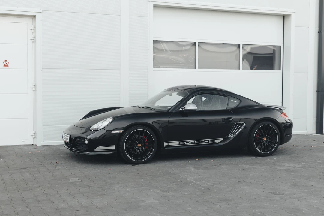2011 Porsche 987 Cayman R - Image 8 of 31
