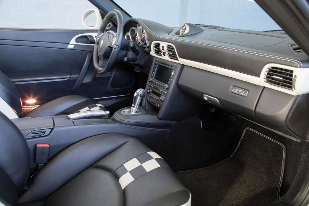 2011 Porsche 997 Speedster - Image 21 of 31
