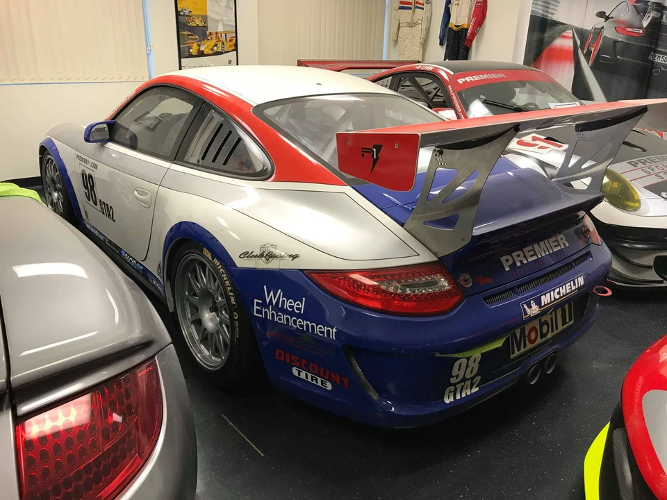 2011 Porsche 997 GT3 - Image 2 of 6