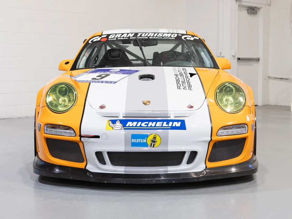 2011 Porsche 997 GT3 - Image 2 of 12