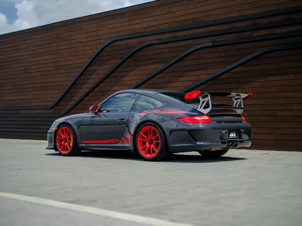 2011 Porsche 997 GT3 RS - Image 11 of 21