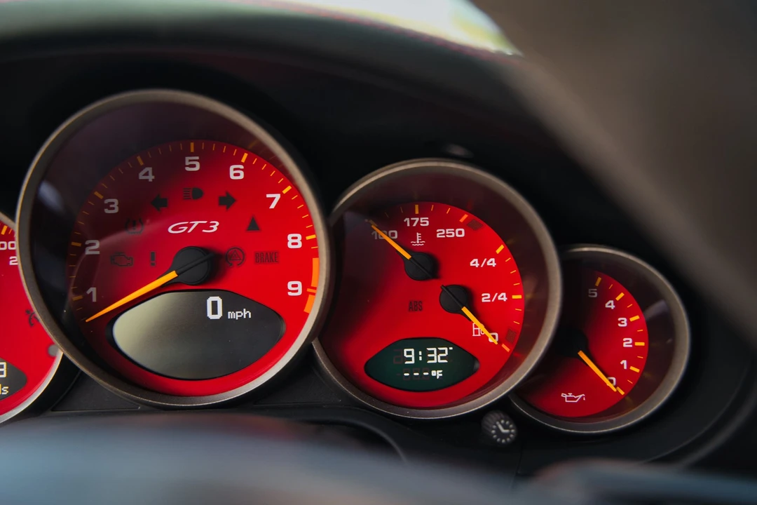 2011 Porsche 997 GT3 RS - Image 8 of 25