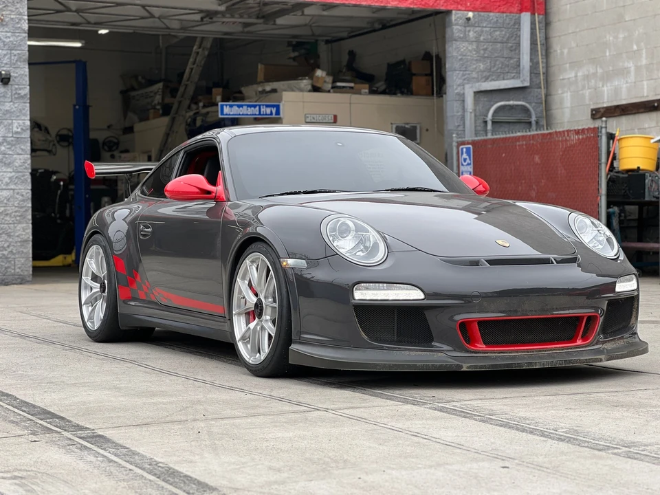 2011 Porsche 997 GT3 RS - Image 25 of 25