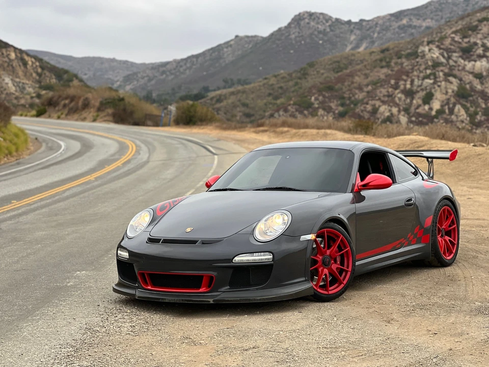 2011 Porsche 997 GT3 RS - Image 3 of 25