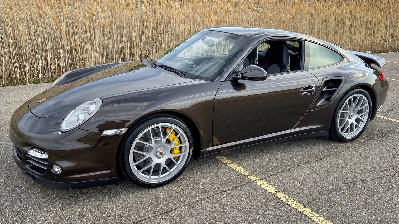 2011 Porsche 997 Turbo S - Image 4 of 6