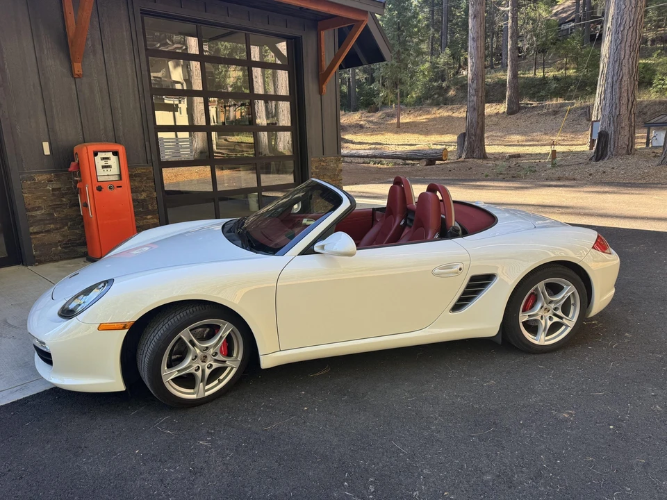2011 Porsche 987 Boxster S - Image 2 of 31