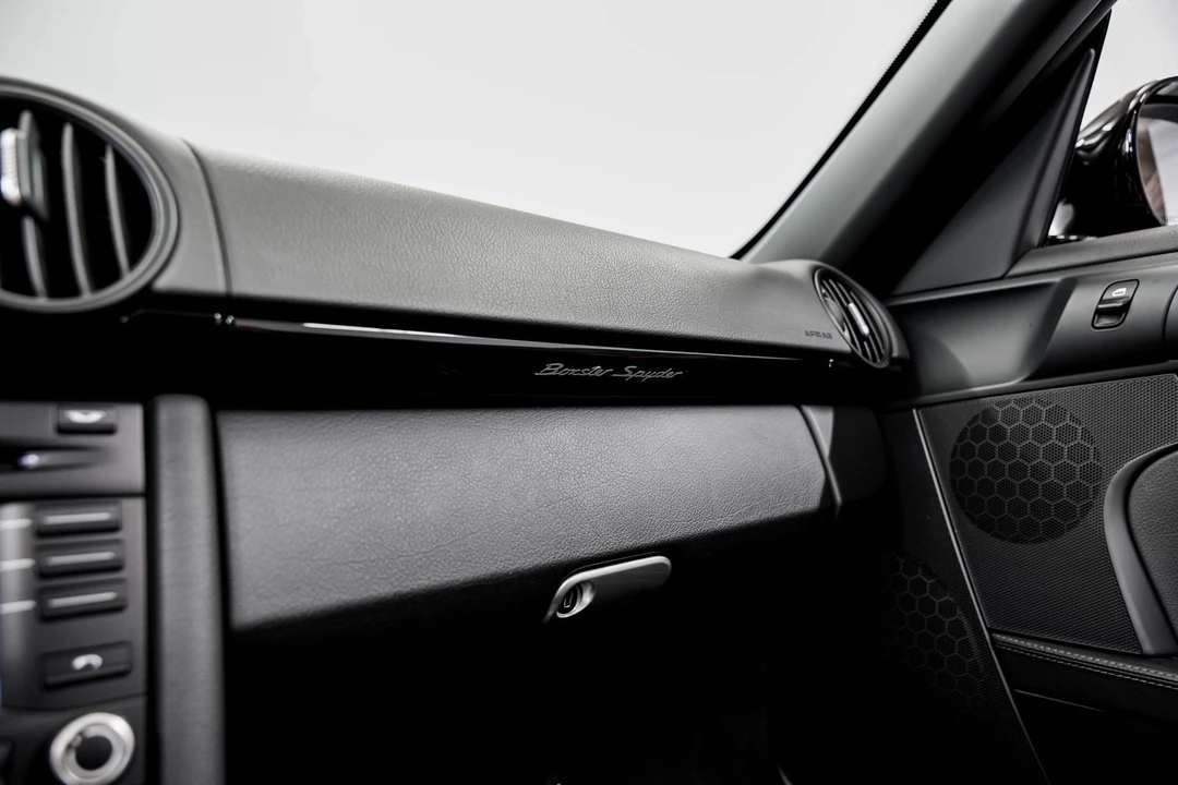 2011 Porsche 987 Boxster Spyder - Image 16 of 31