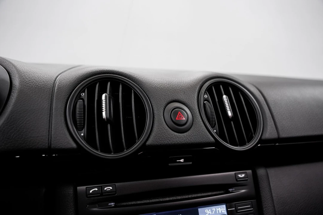 2011 Porsche 987 Boxster Spyder - Image 12 of 31