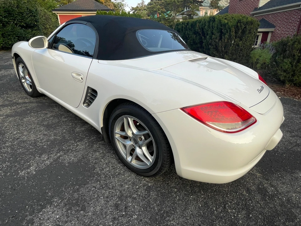 2011 Porsche 987 Boxster - Image 24 of 31