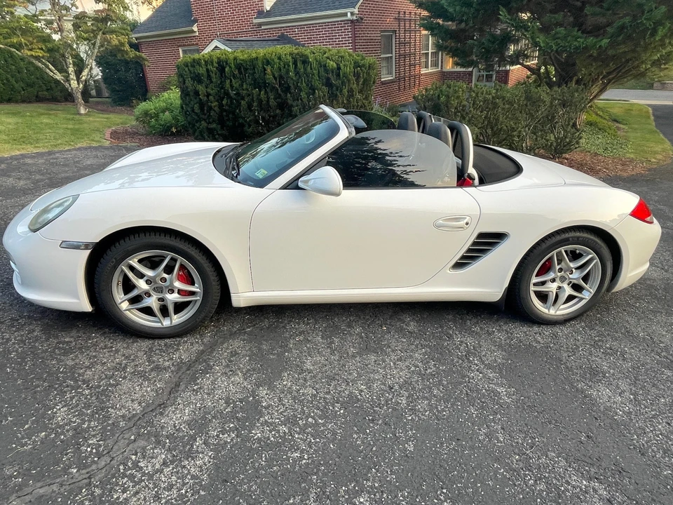 2011 Porsche 987 Boxster - Image 9 of 31
