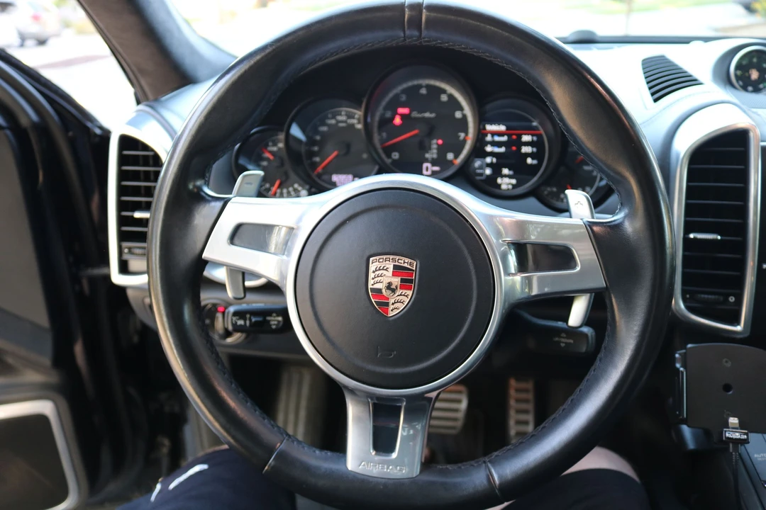 2011 Porsche 958 Cayenne Turbo - Image 11 of 18