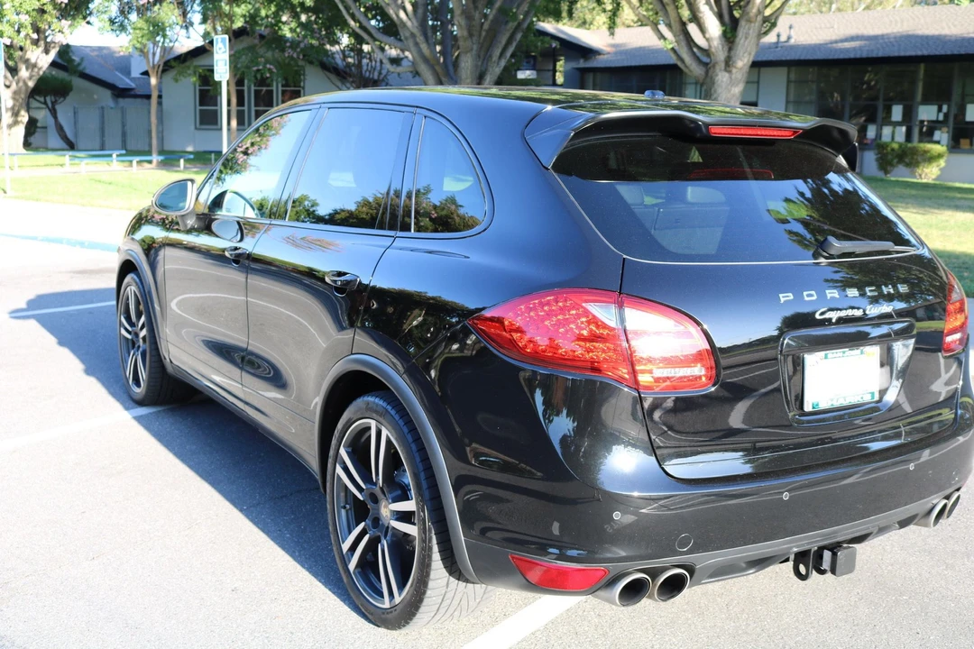 2011 Porsche 958 Cayenne Turbo - Image 7 of 18