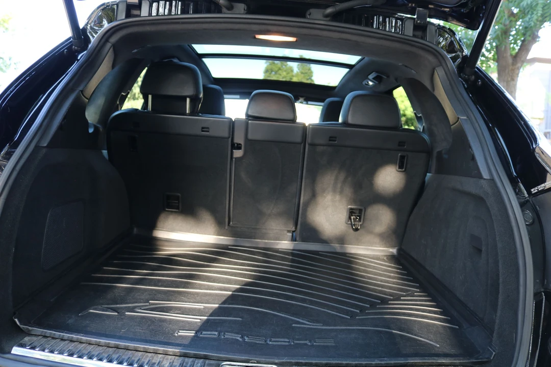 2011 Porsche 958 Cayenne Turbo - Image 17 of 18