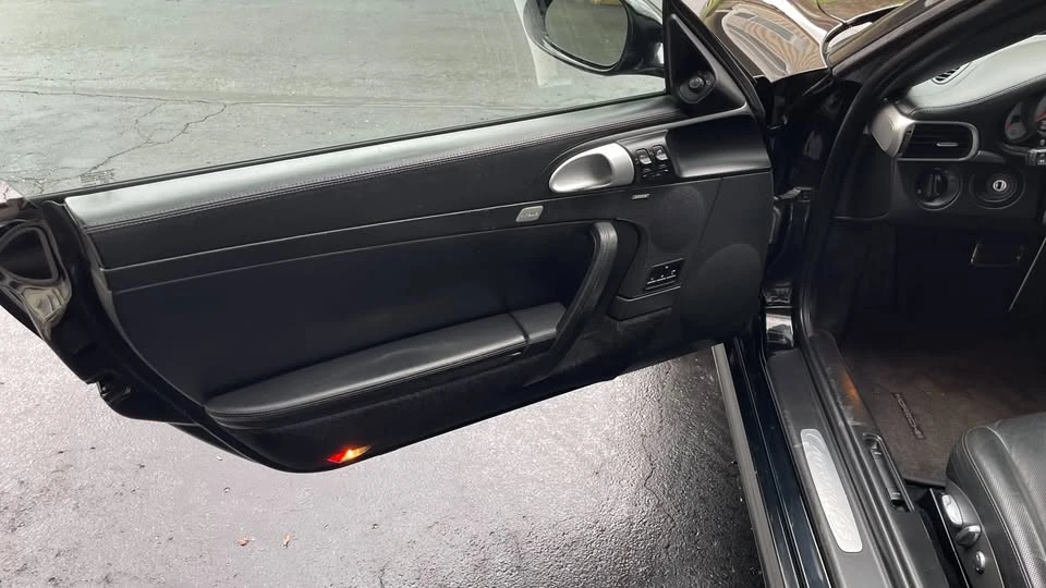 2011 Porsche 997 Carrera 4S - Image 9 of 20