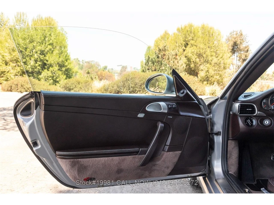 2011 Porsche 997 Carrera - Image 25 of 31