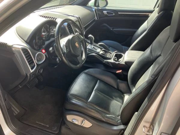 2011 Porsche 958 Cayenne - Image 4 of 5