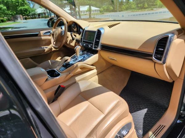 2011 Porsche 958 Cayenne - Image 10 of 13