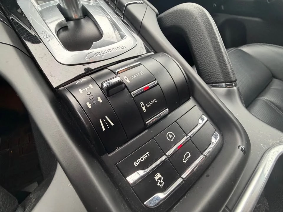 2011 Porsche 958 Cayenne - Image 19 of 20