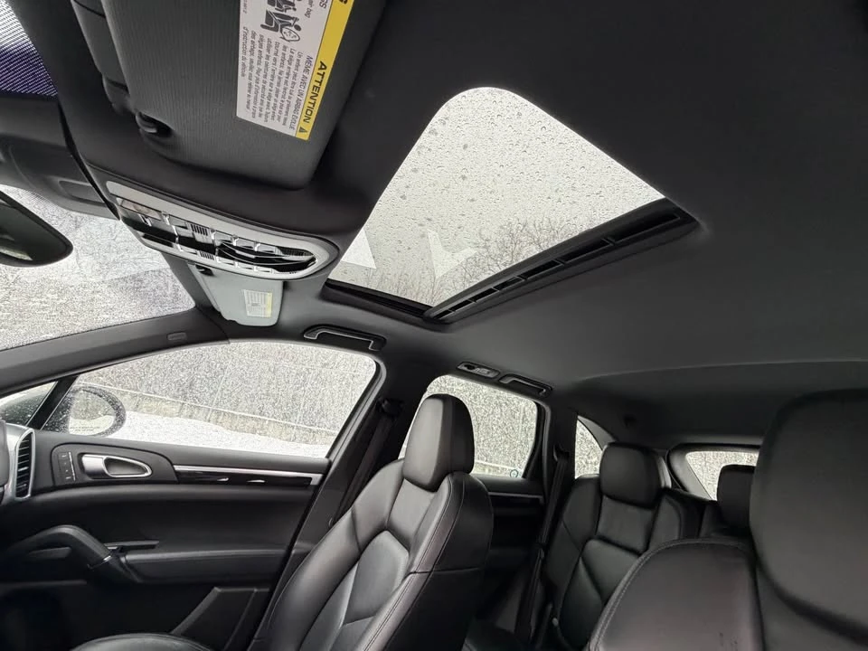 2011 Porsche 958 Cayenne - Image 12 of 20