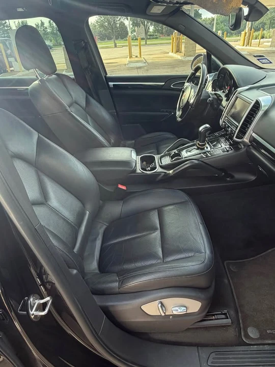 2011 Porsche 958 Cayenne - Image 8 of 10