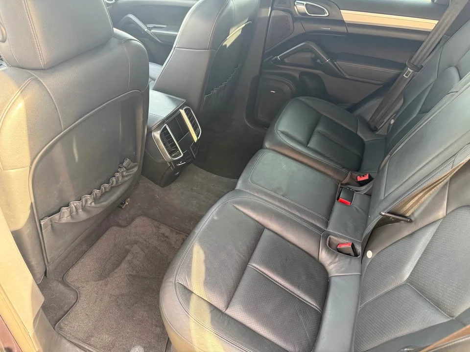 2011 Porsche 958 Cayenne - Image 13 of 18