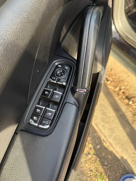 2011 Porsche 958 Cayenne - Image 18 of 18