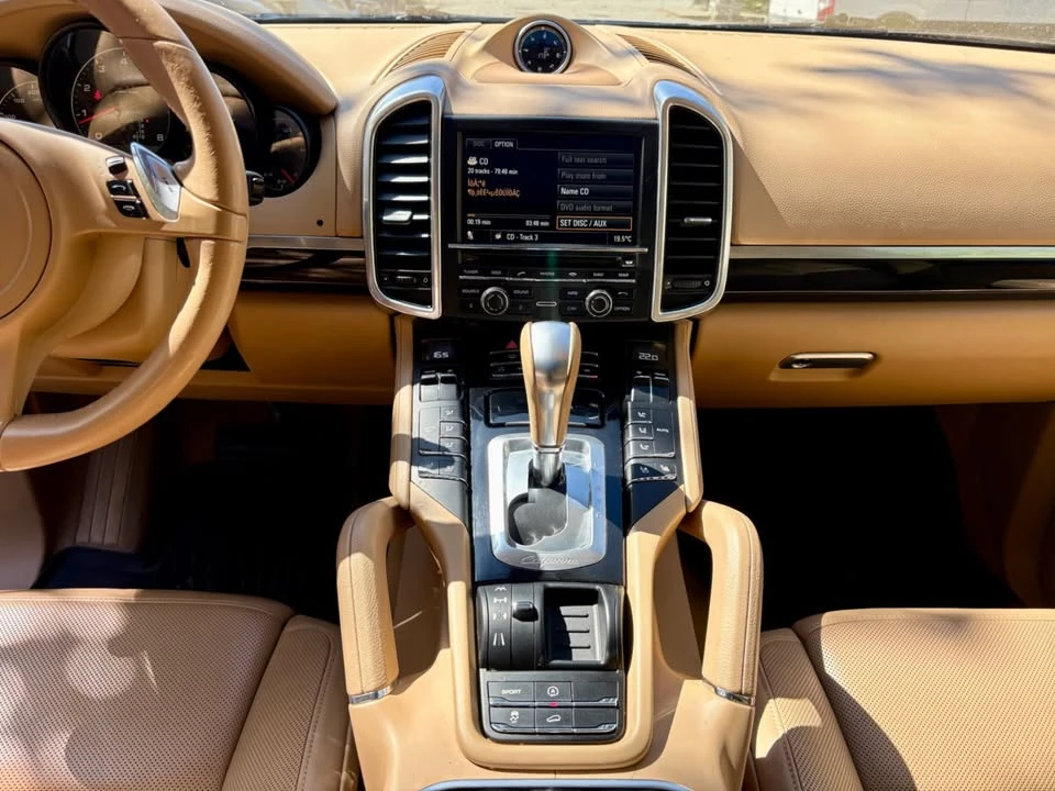 2011 Porsche 958 Cayenne - Image 18 of 20
