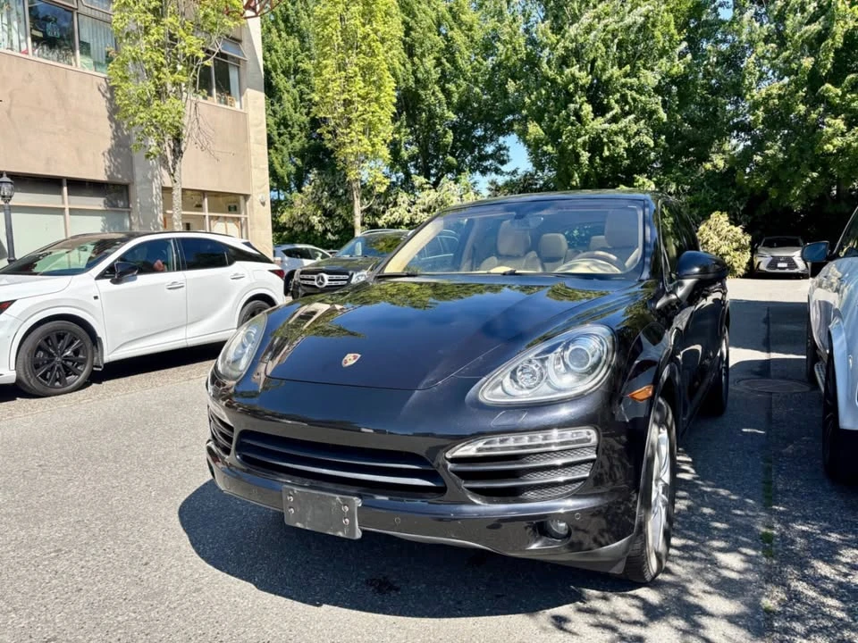 2011 Porsche 958 Cayenne - Image 2 of 20