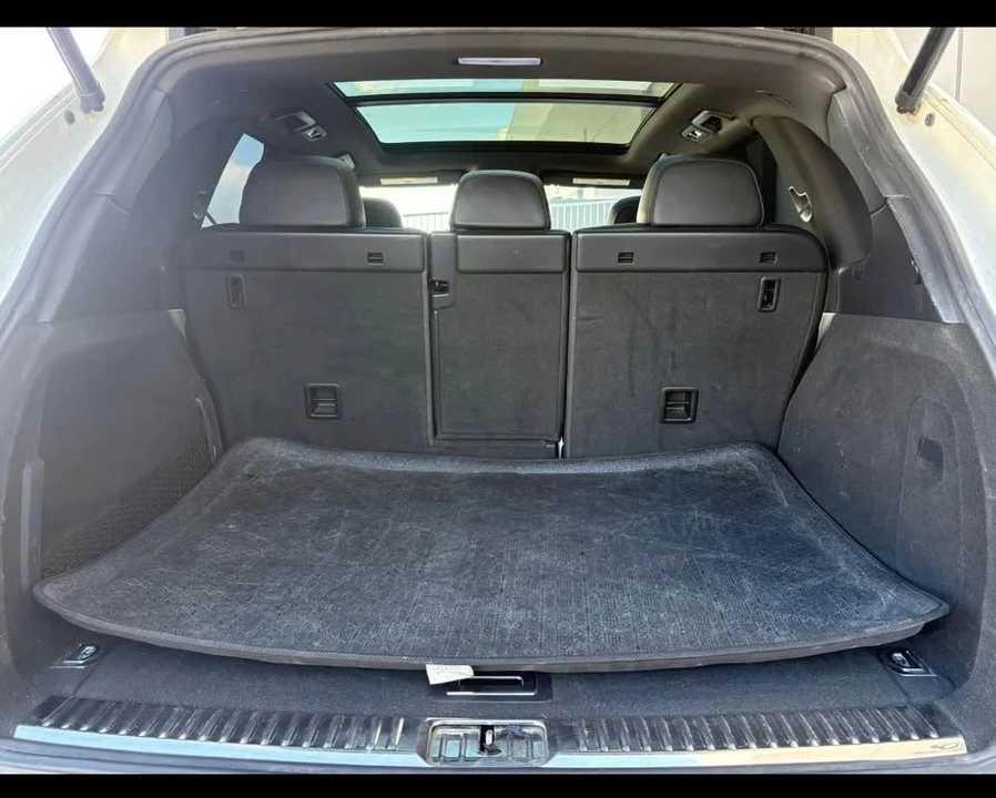 2011 Porsche 958 Cayenne - Image 14 of 15