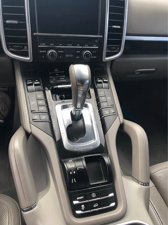 2011 Porsche 958 Cayenne - Image 6 of 6