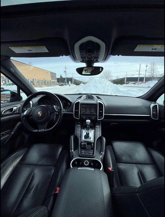 2011 Porsche 958 Cayenne - Image 3 of 6