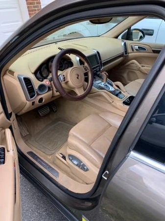 2011 Porsche 958 Cayenne S - Image 3 of 21